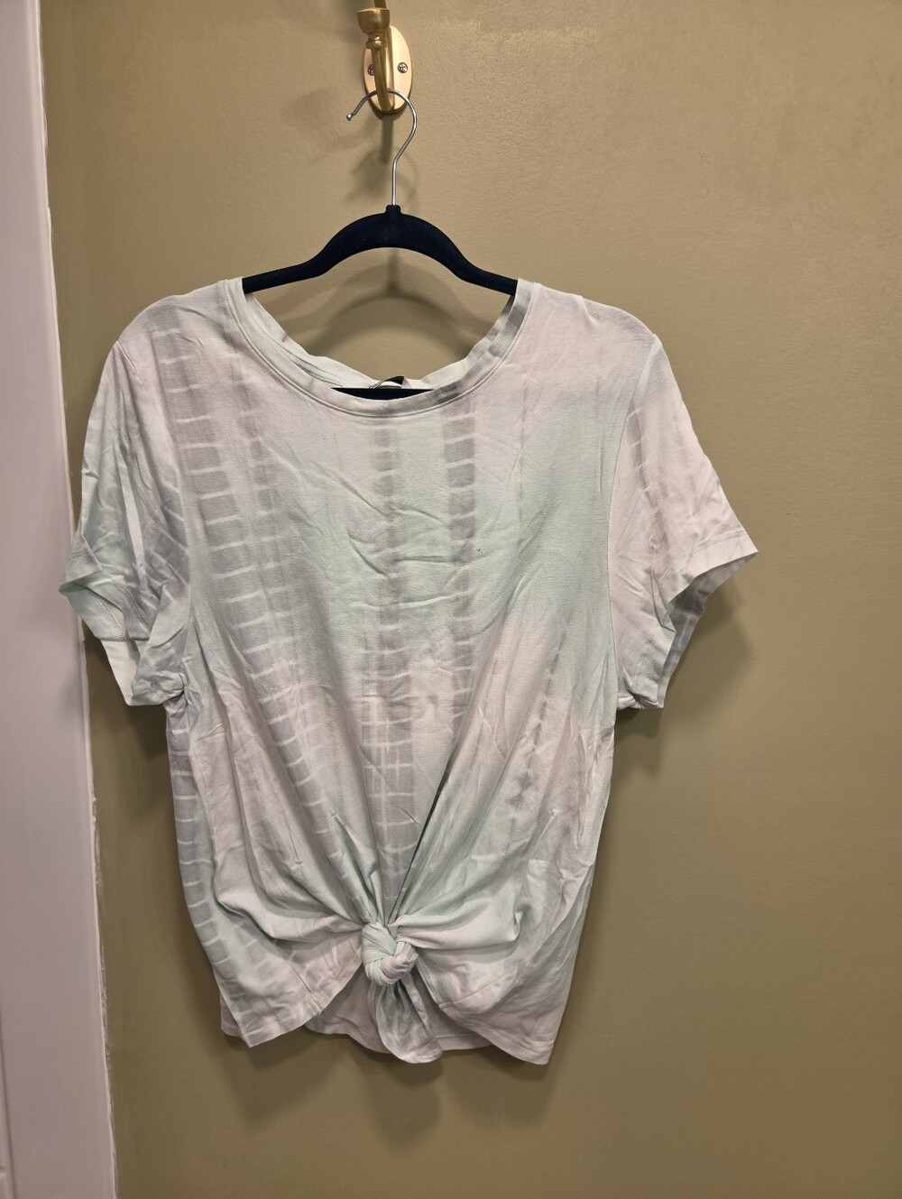 Earth Yoga Tie Dye Knotted Front Tshirt Size XL